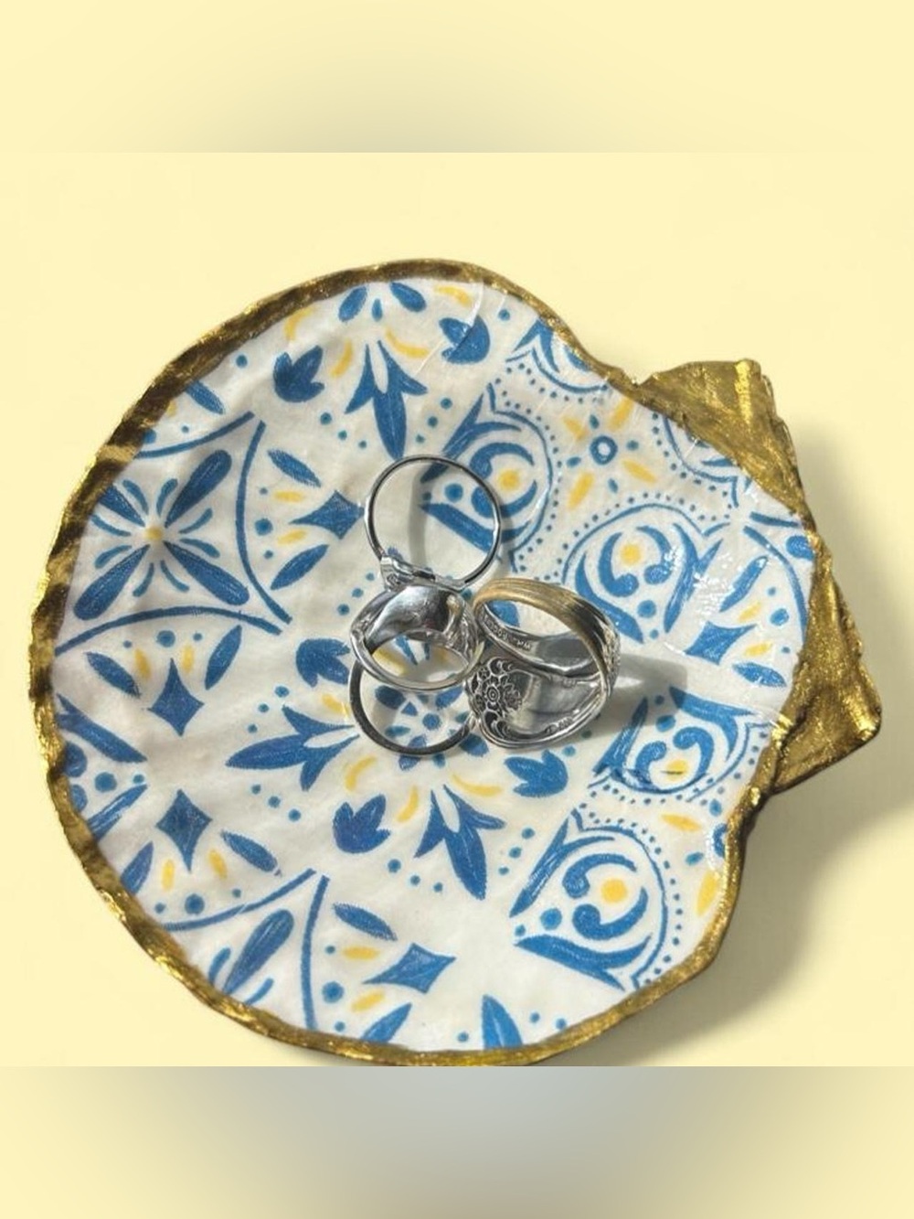 Summer shell ring dish